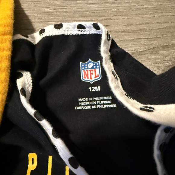 NFL Pittsburgh Steelers Baby Bib and Bodysuit Set - Black and Yellow NWOT 12m - Picture 3 of 5